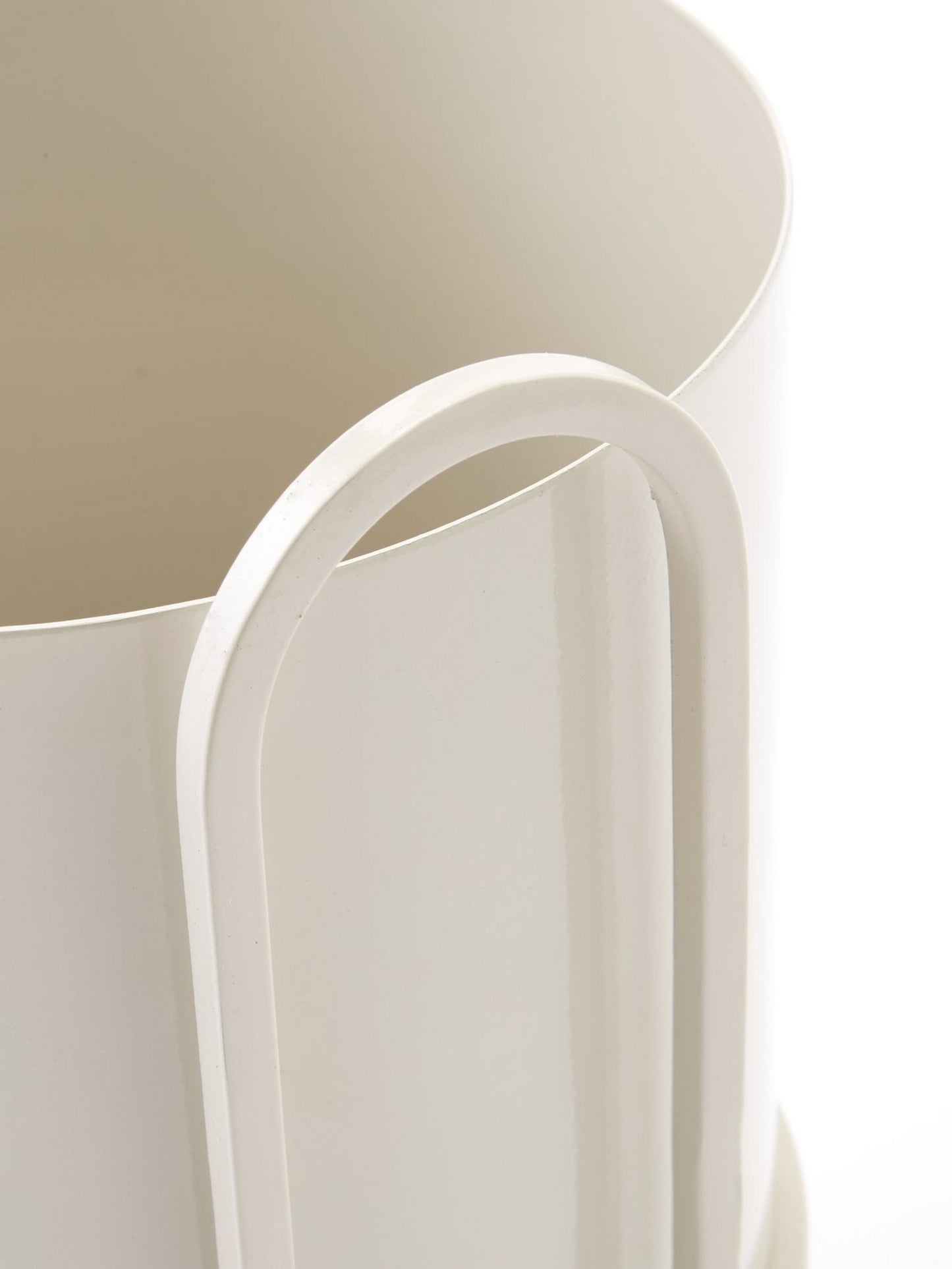 Mimi Metal Planter on Stand - Beige